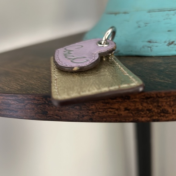 2 Coach Hangtags - Picture 5 of 5